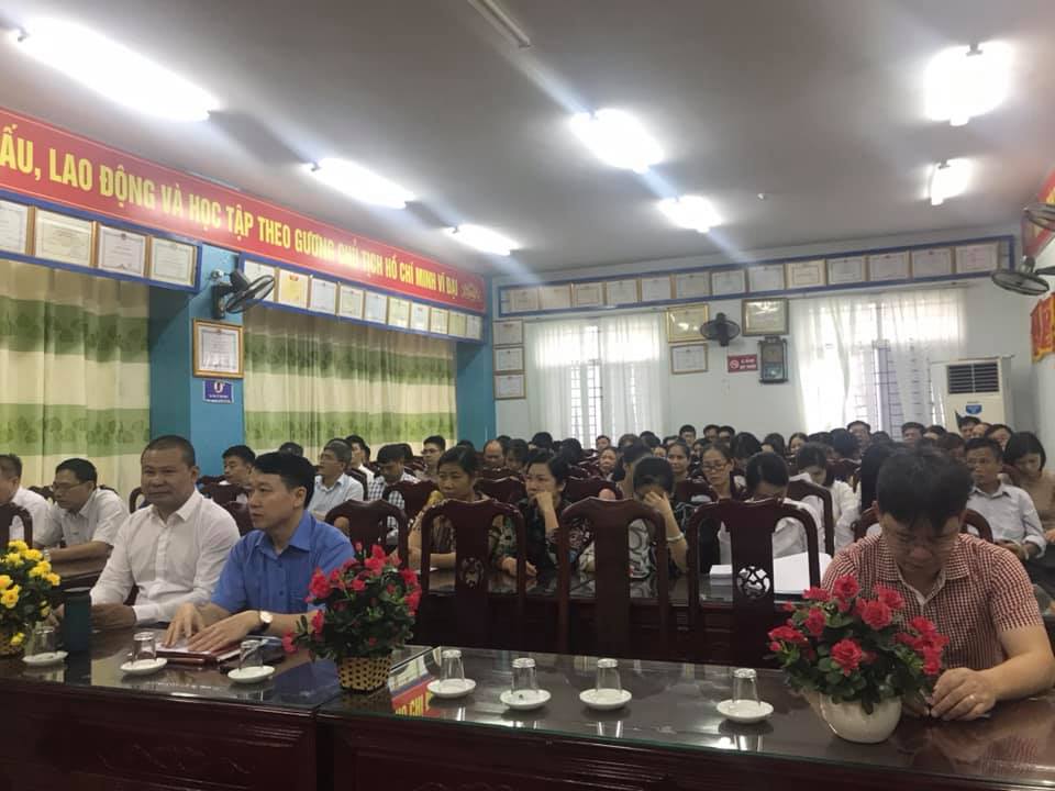 HỘI NGHỊ PHÂN TÍCH ĐÁNH GIÁ MỨC ĐỘ SỰ HÀI LÒNG CỦA NGƯỜI DÂN VỚI DỊCH VỤ Y TẾ CÔNG TRÊN ĐỊA BÀN HUYỆN TIÊN DU NĂM 2019