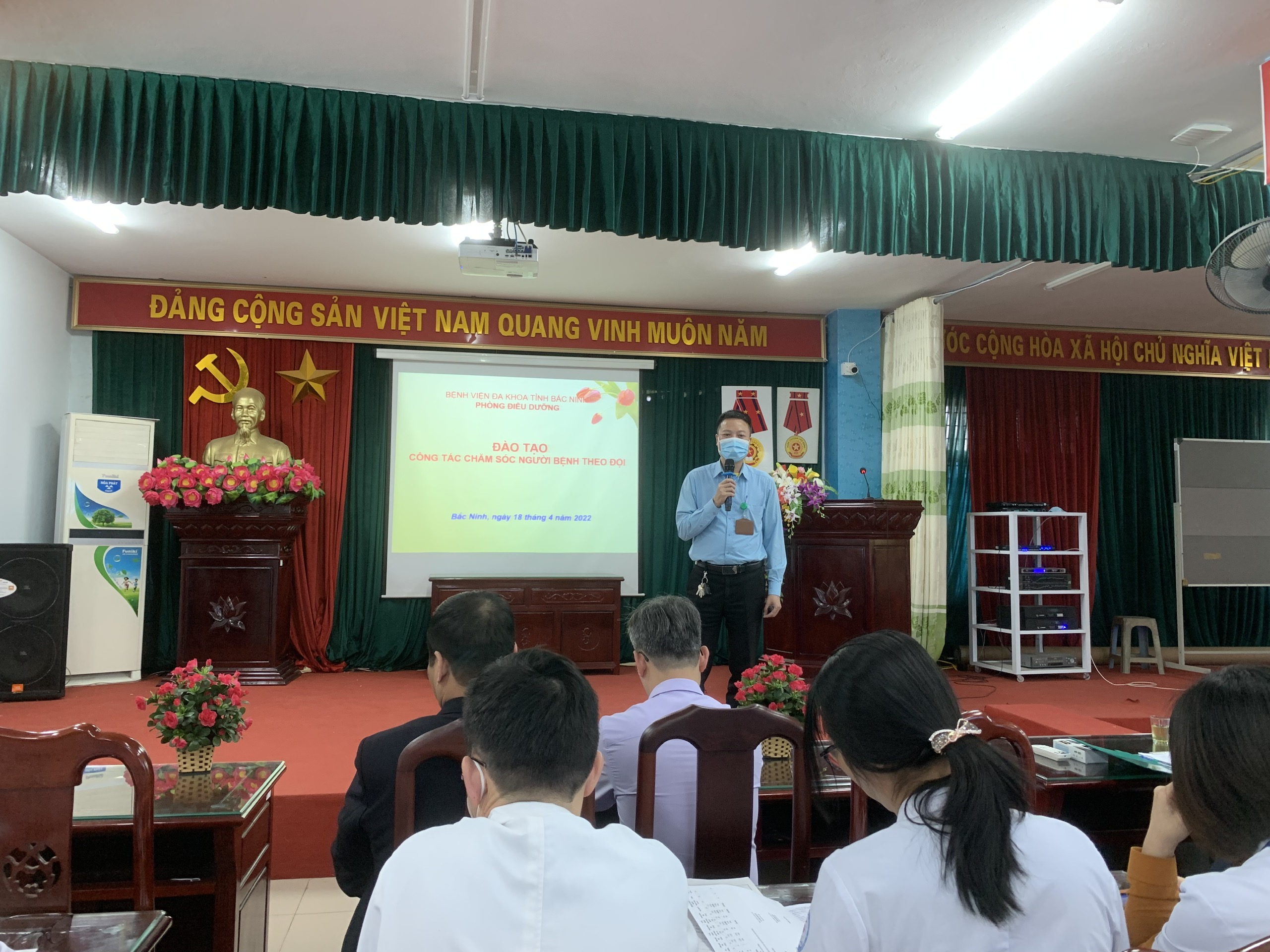 TTYT huyện Tiên Du triển khai “Mô hình chăm sóc theo đội” tại Khoa Phụ sản