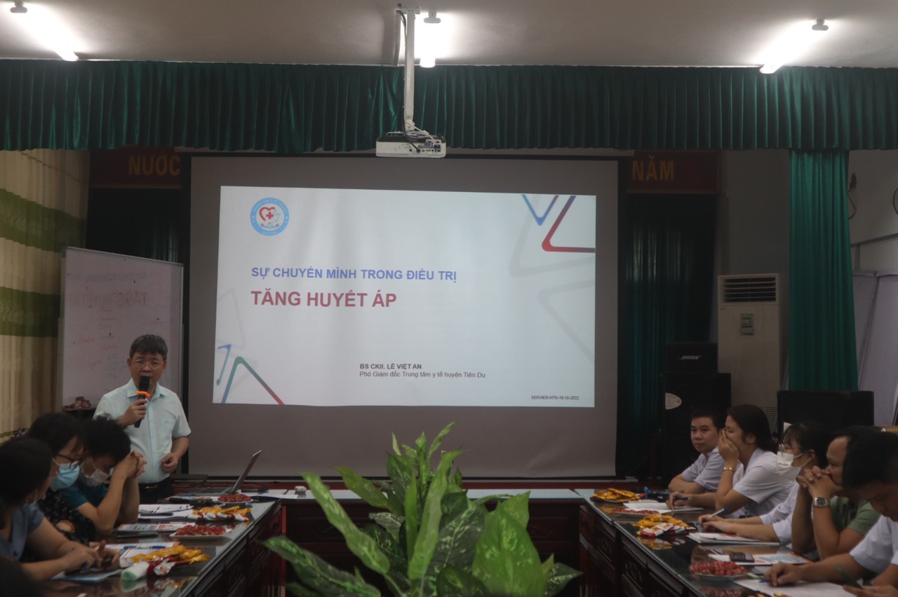 TTYT huyện Tiên Du: Sinh hoạt chuyên đề “Cập nhật khuyến cáo mới trong điều trị Tăng huyết áp theo ESC/ESH 2022”