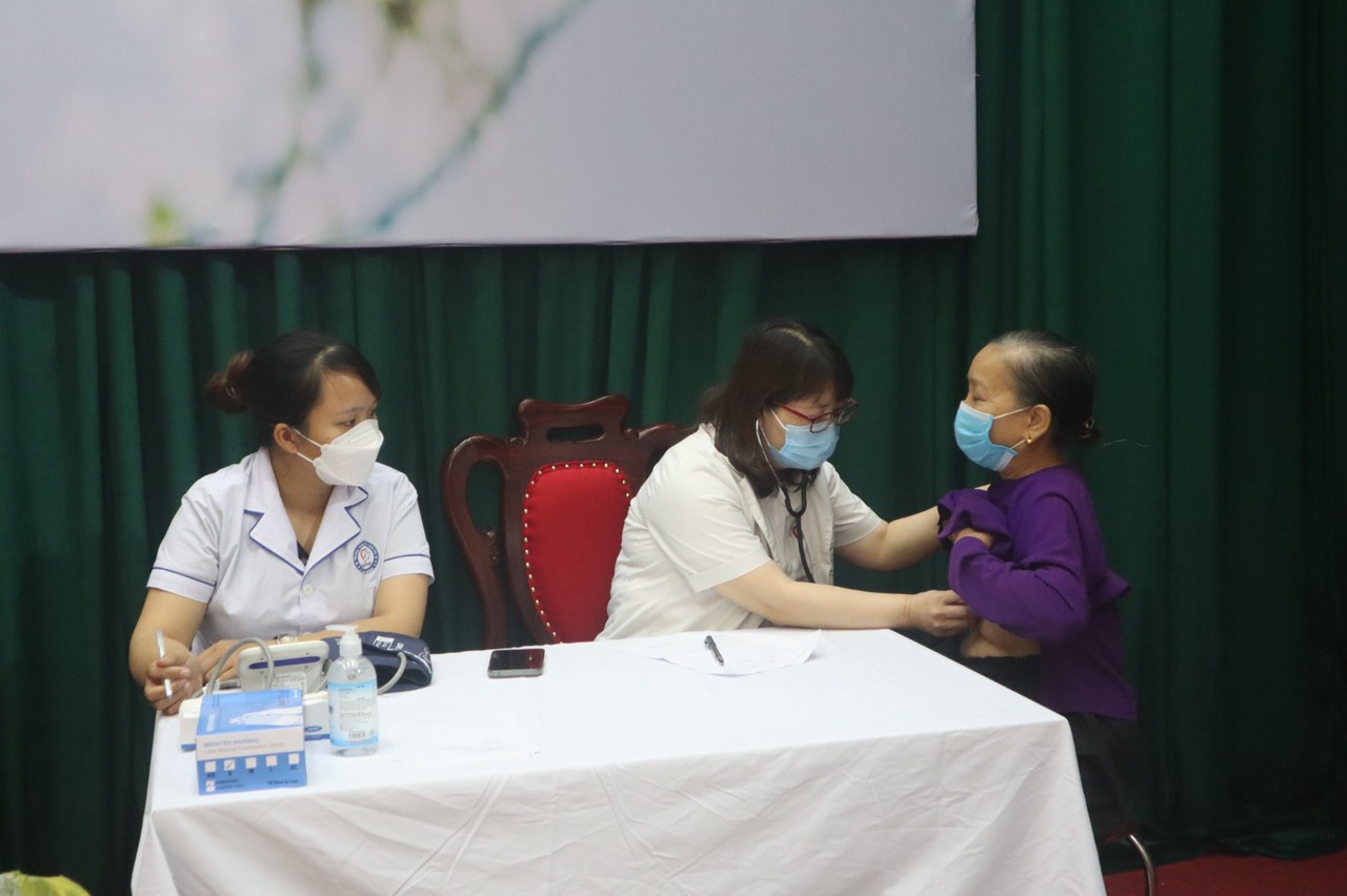 Tiên Du: Tăng cường công tác chăm sóc sức khỏe người cao tuổi  tại tuyến y tế cơ sở