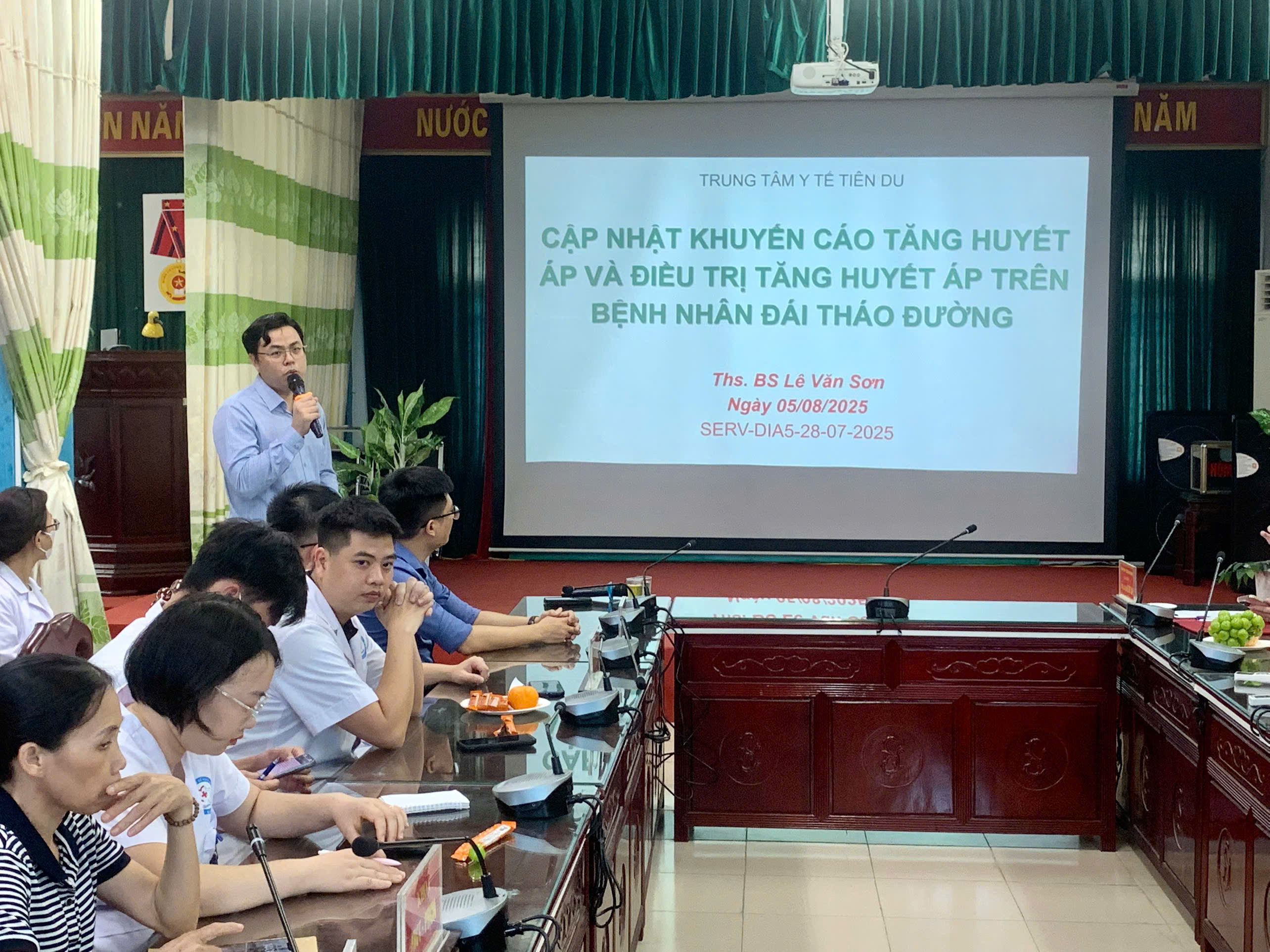 Hội nghị sinh hoạt khoa học chuyên đề “Cập nhật hướng dẫn chẩn đoán và điều trị Tăng huyết áp” tại TTYT Tiên Du