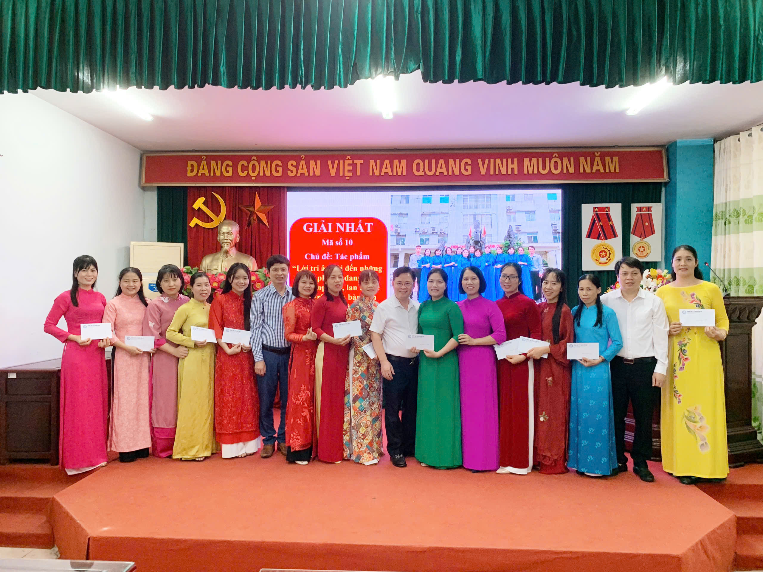 Tổng kết và trao giải Hội thi ảnh “Tuần lễ áo dài – Tự tin, Duyên dáng, Chuyên nghiệp”